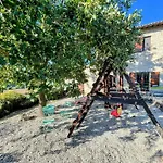 Detached With Games Room, Pool, And Panoramic Views In San Damiano Villa *