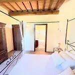 Villa Detached With Games Room, Pool, And Panoramic Views In San Damiano