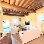 Villa Detached With Games Room, Pool, And Panoramic Views In San Damiano