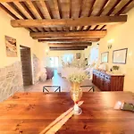 Detached With Games Room, Pool, And Panoramic Views In San Damiano Villa Petroro