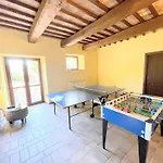 Detached With Games Room, Pool, And Panoramic Views In San Damiano Villa Petroro