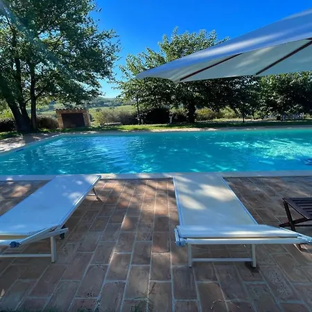 Large - Sleeps 10 - Pool - Pergola - Playground For Children - Wifi *
