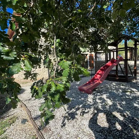 Large - Sleeps 10 - Pool - Pergola - Playground For Children - Wifi