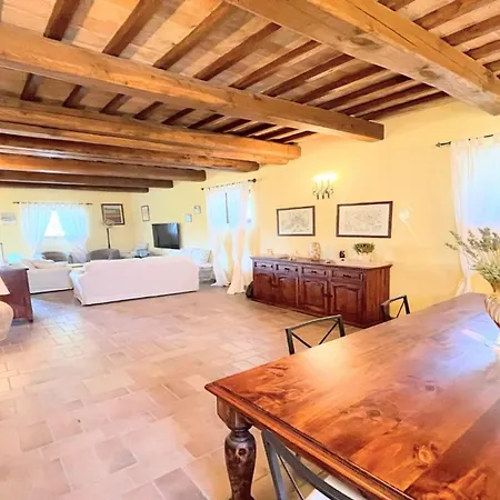 Large - Sleeps 10 - Pool - Pergola - Playground For Children - Wifi *