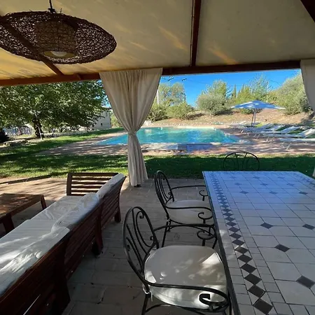 Large - Sleeps 10 - Pool - Pergola - Playground For Children - Wifi * Petroro