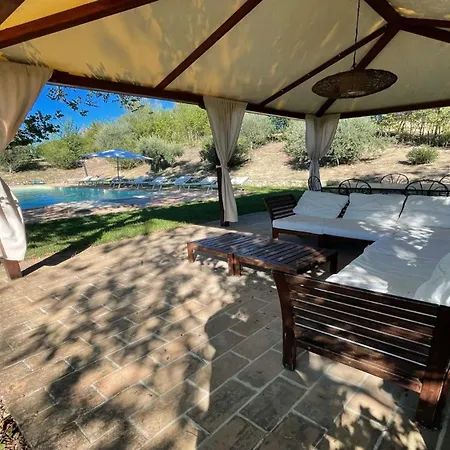 Large - Sleeps 10 - Pool - Pergola - Playground For Children - Wifi *