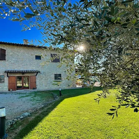 Large - Sleeps 10 - Pool - Pergola - Playground For Children - Wifi *