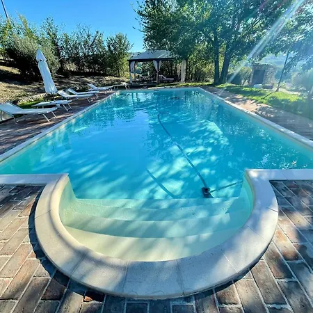 וילה Detached With Games Room, Pool, And Panoramic Views In San Damiano