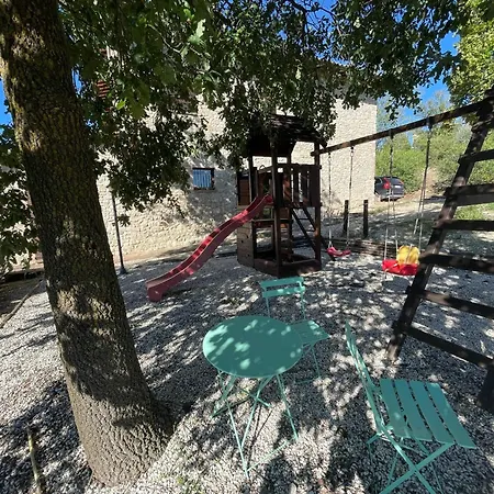 Detached With Games Room, Pool, And Panoramic Views In San Damiano * Petroro