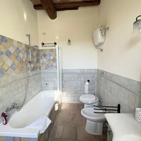 Detached With Games Room, Pool, And Panoramic Views In San Damiano *