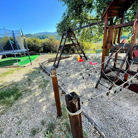 Detached With Games Room, Pool, And Panoramic Views In San Damiano Villa