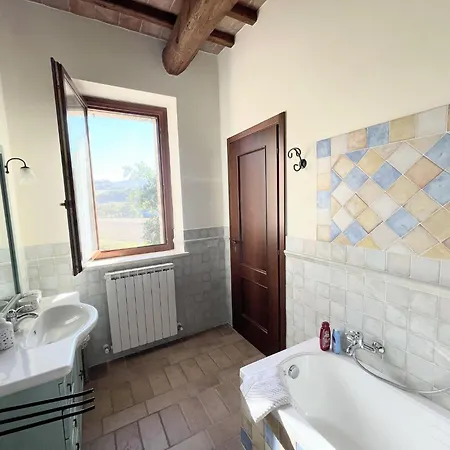 Villa Detached With Games Room, Pool, And Panoramic Views In San Damiano