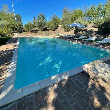 Villa Detached With Games Room, Pool, And Panoramic Views In San Damiano Petroro