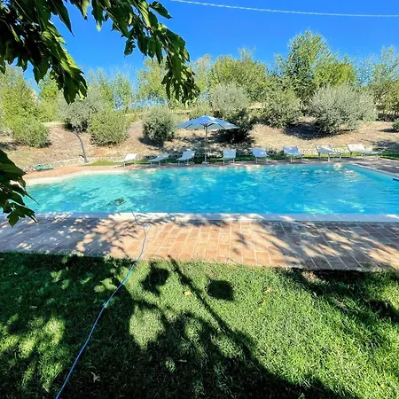 Detached With Games Room, Pool, And Panoramic Views In San Damiano Villa