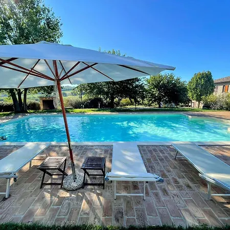 Villa Detached With Games Room, Pool, And Panoramic Views In San Damiano Petroro
